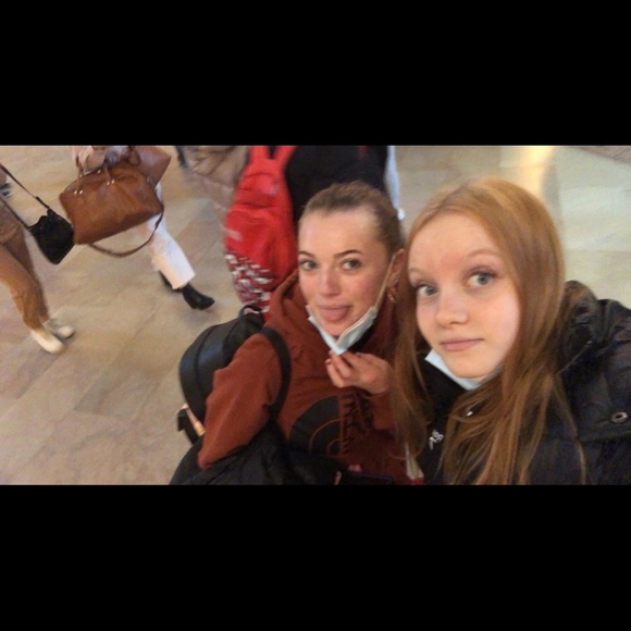 Meet your Posher, Emily - Picture 6 of 14